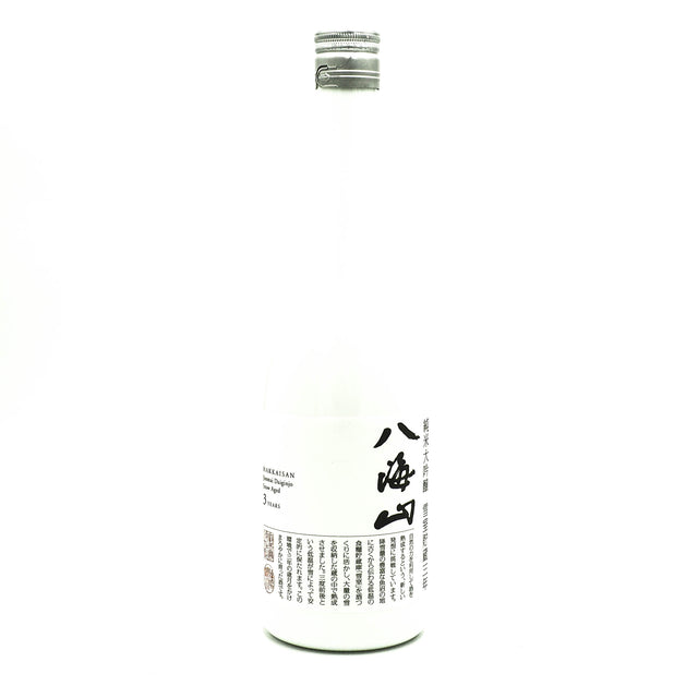Hakkaisan Junmai Daiginjo Snow Aged 3 Year Sake 720ml